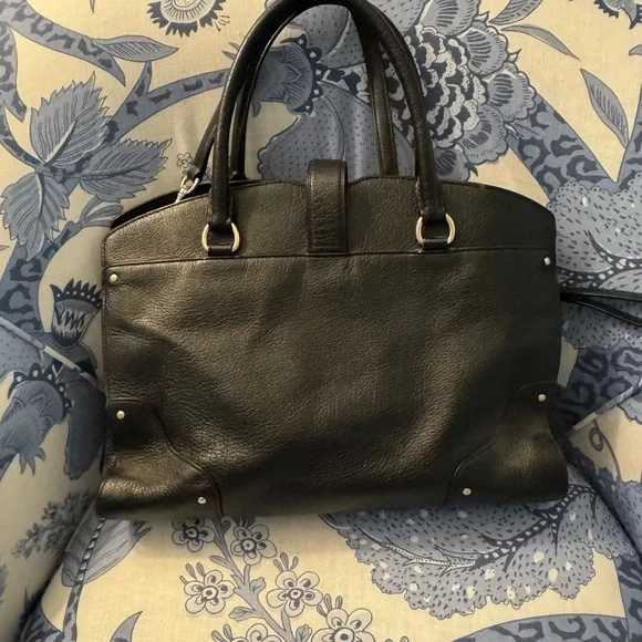 Authentic Coach satchel, black and gold twist-Lock and top handle bag. - Picture 3 of 8